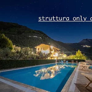 Vakantiehuis Sotto Il Cielo Di Toscana In Tenuta Only Adults No Pet, Camaiore